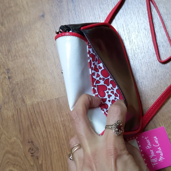 Brighton "Fill your heart" media case - Picture 5 of 6